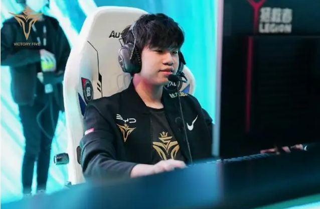 赛场上的整 赛场上的整