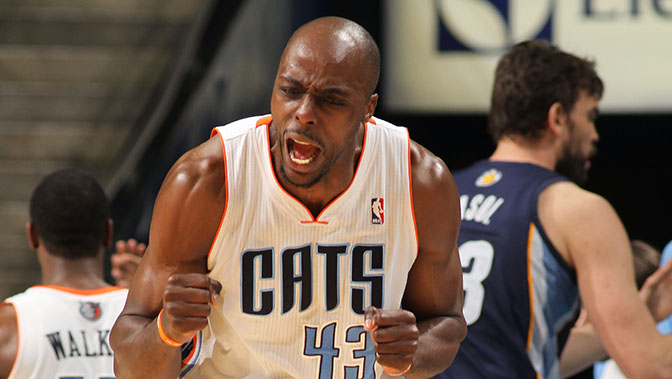 難以鎖定他 難以鎖定他