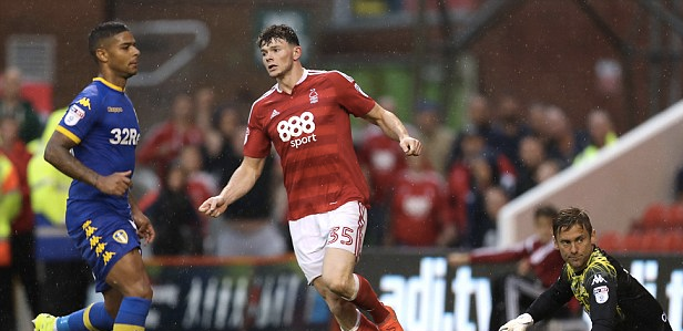 曝光与更衣 曝光与更衣